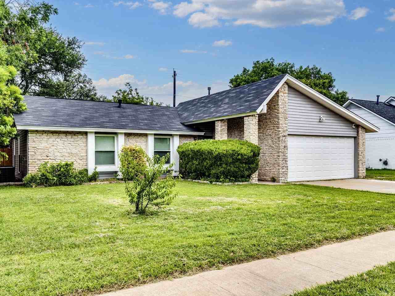 13002 Irongate Ave - Photo 3 of 28