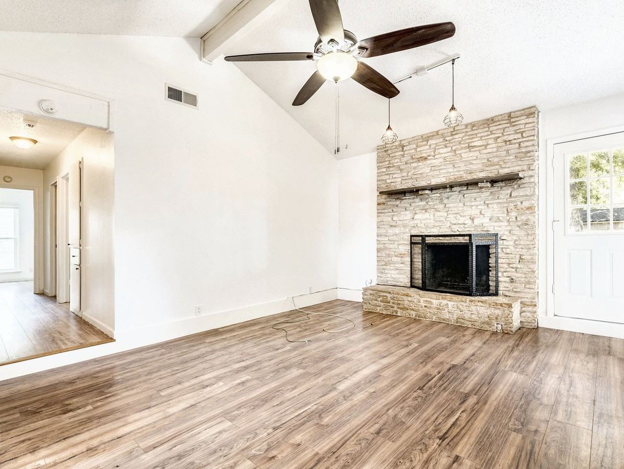 13002 Irongate Ave - Photo 7 of 28