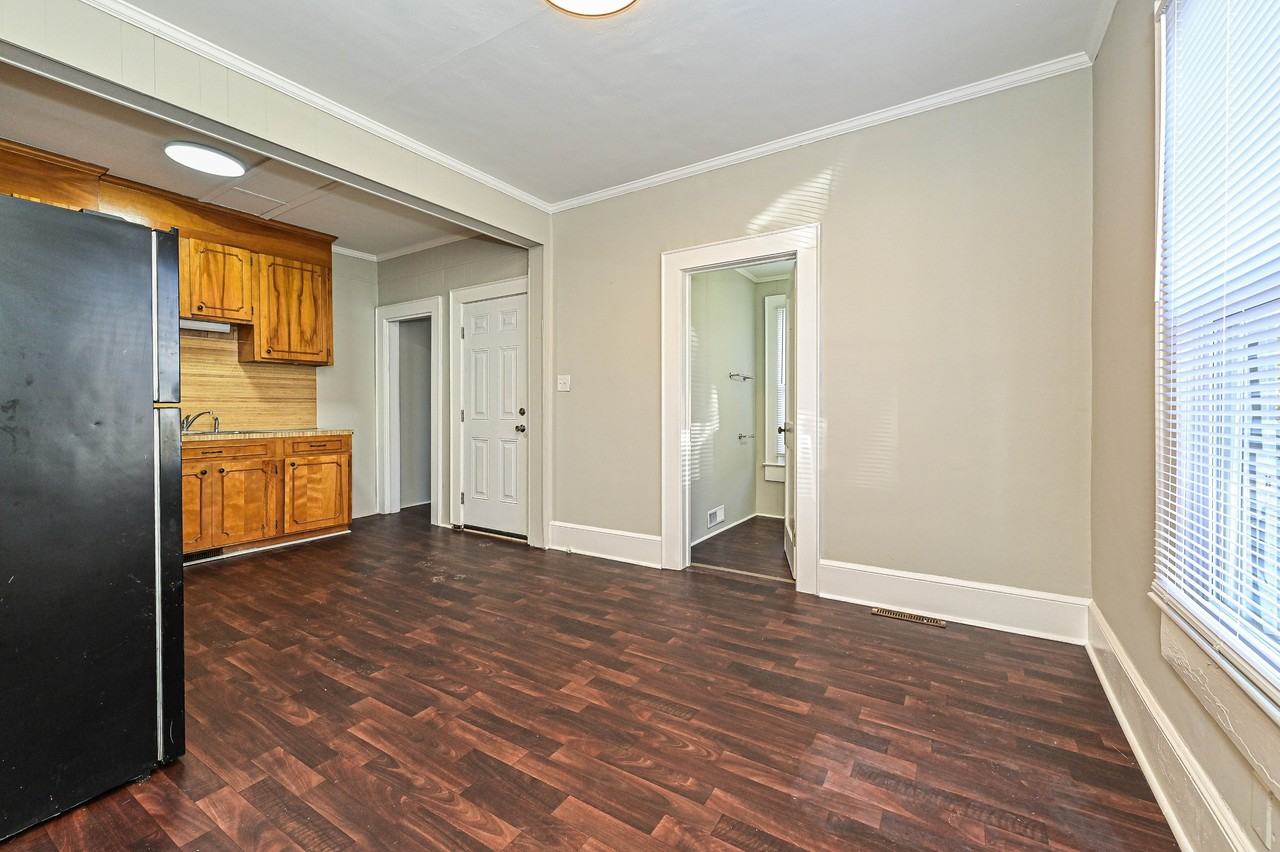 134 Saluda StreetUnit B #B - Photo 6 of 21