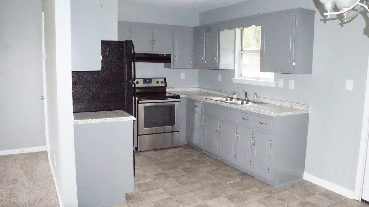 132 New Gritton Ave - Photo 4 of 13