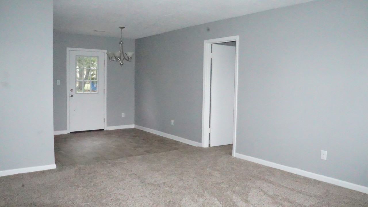 132 New Gritton Ave - Photo 6 of 13