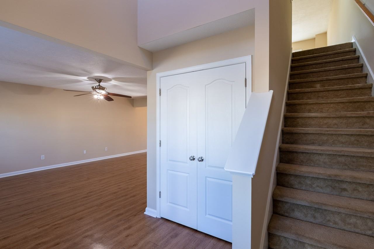 700 Keyes Dr #1 - Photo 5 of 26