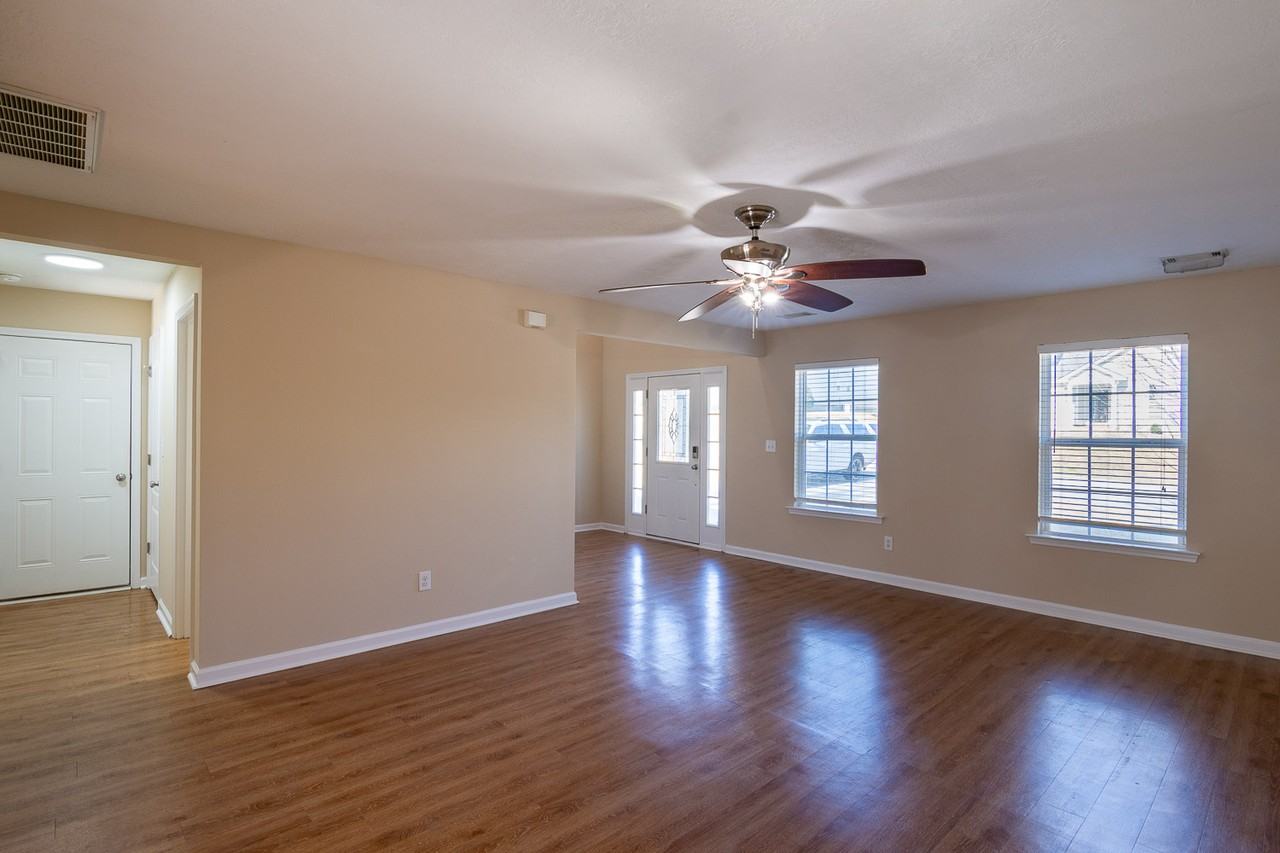 700 Keyes Dr #1 - Photo 6 of 26