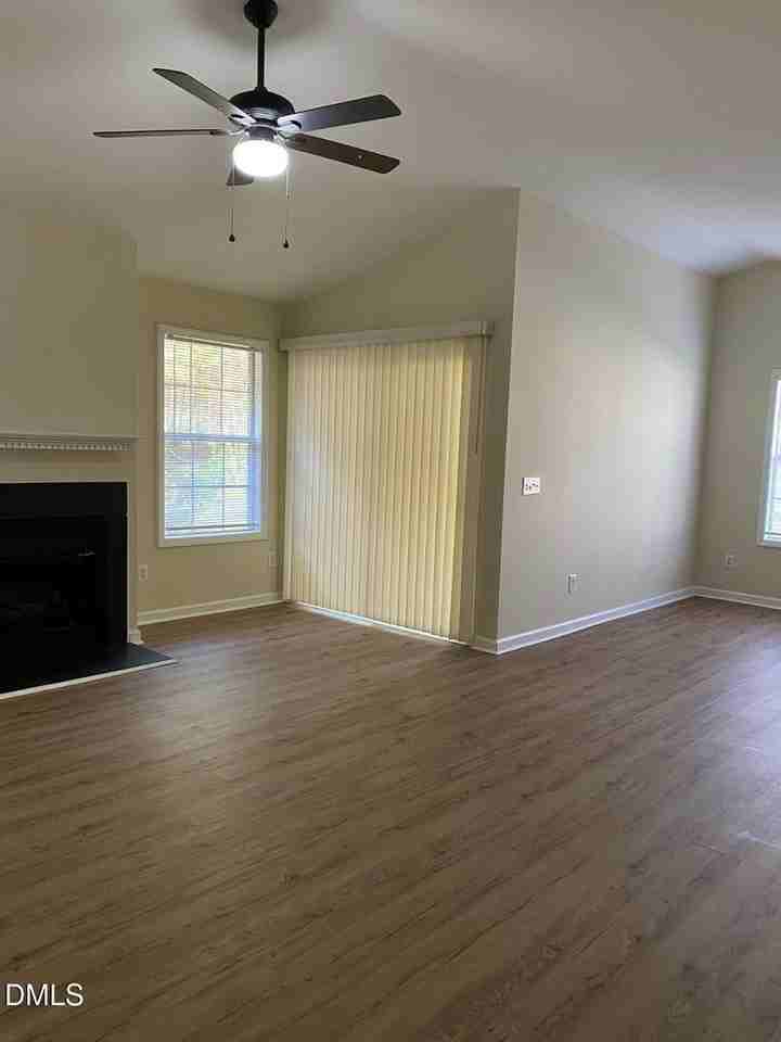 3023 Wellington Ridge Loop - Photo 3 of 15
