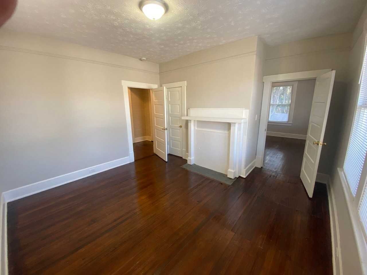 5524 Buena Vista Rd - Photo 3 of 9