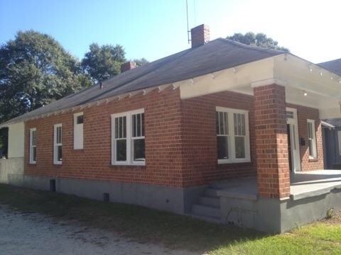 1113 32nd St - Photo 4 of 4