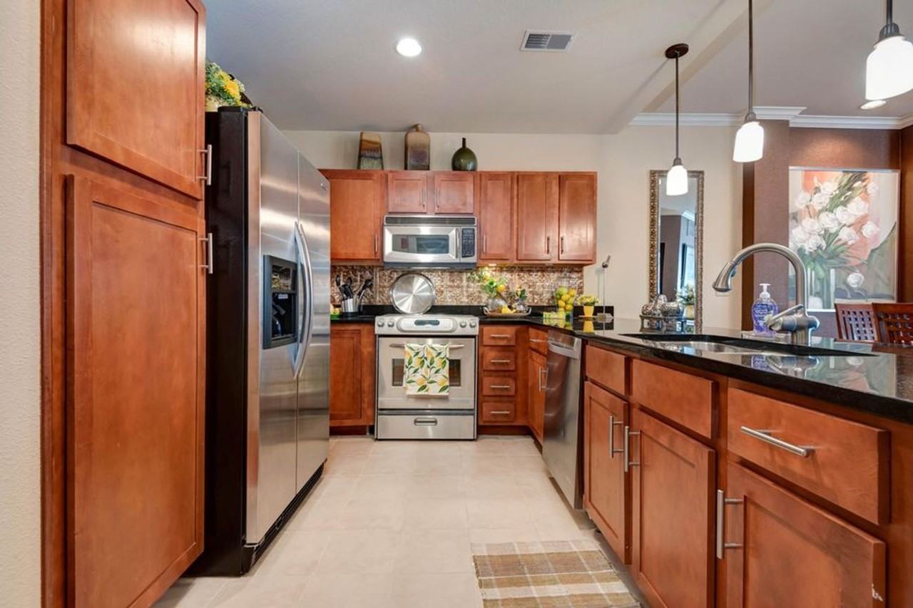 9410 Branson Landing Blvd - Photo 6 of 50