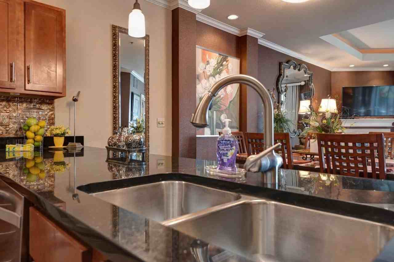 9410 Branson Landing Blvd - Photo 7 of 50