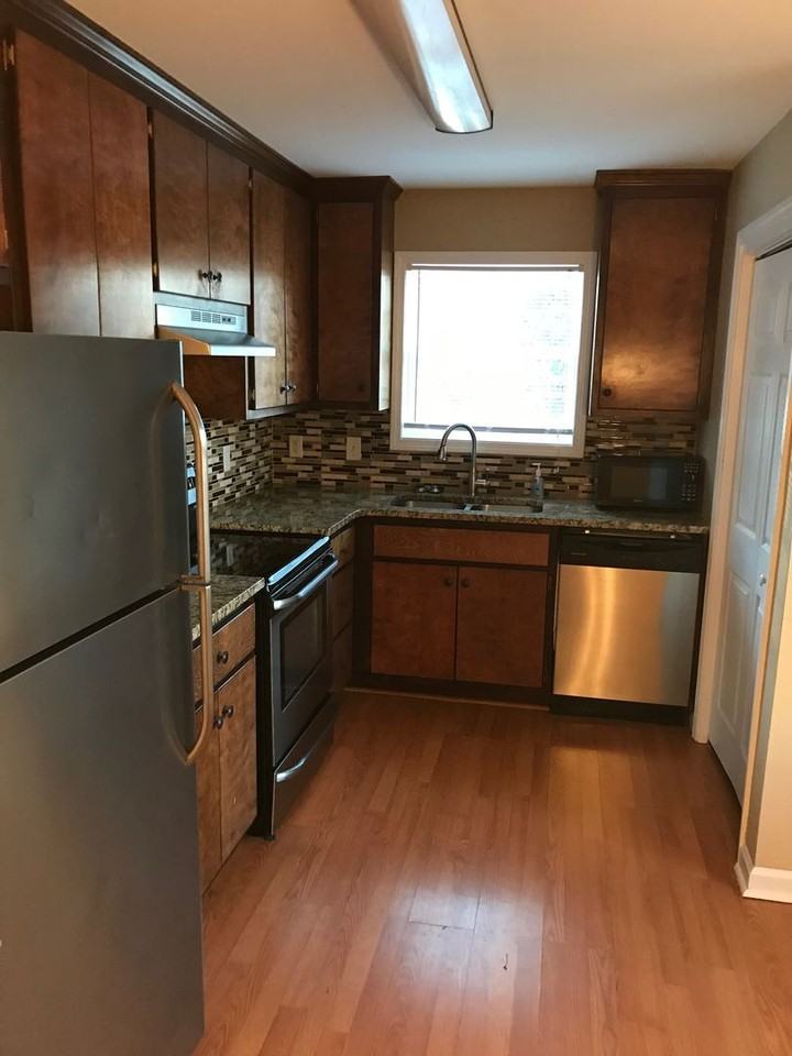 290 Johnson Dr - Photo 2 of 10