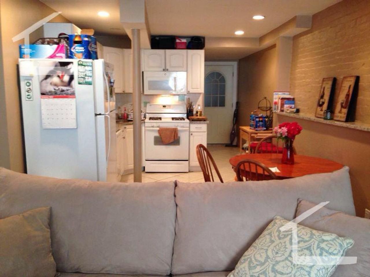 6 Saint Lukes Rd - Photo 4 of 15