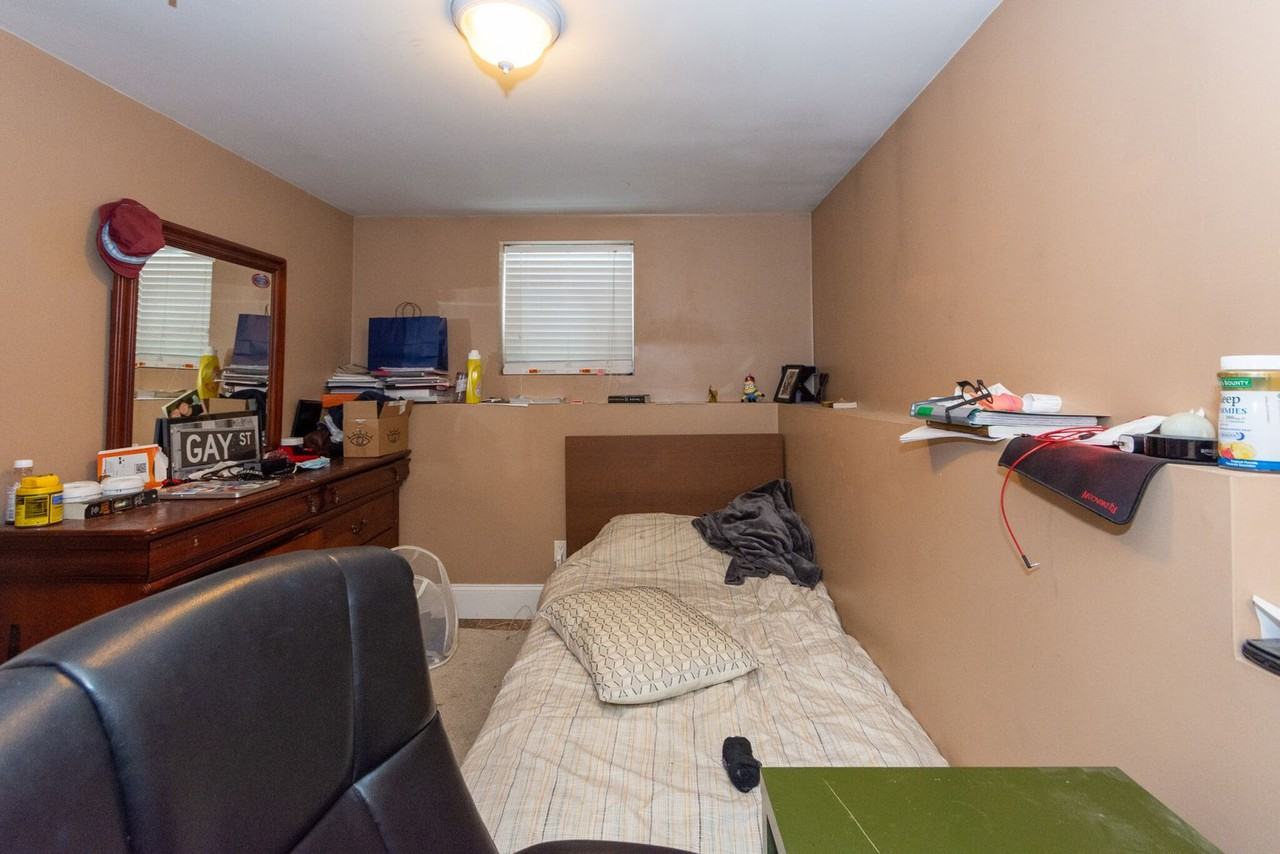 6 Saint Lukes Rd - Photo 7 of 15