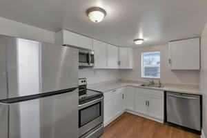 featured image of 85 1/2 S Wheatland Ave