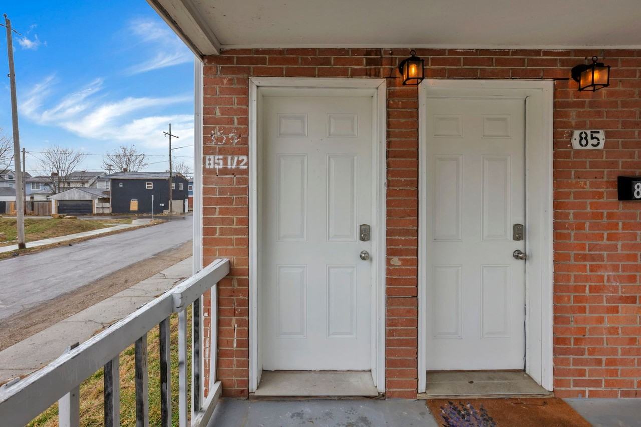 85 1/2 S Wheatland Ave - Photo 5 of 25