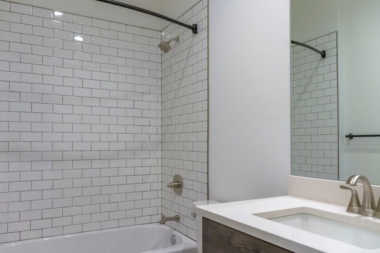 20003 Cornice St - Photo 5 of 11