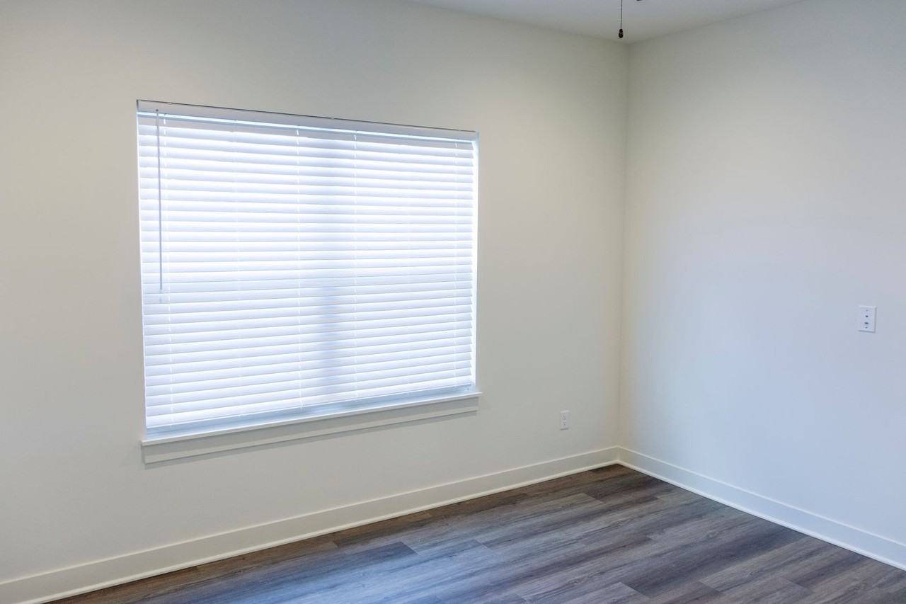 20003 Cornice St - Photo 6 of 11