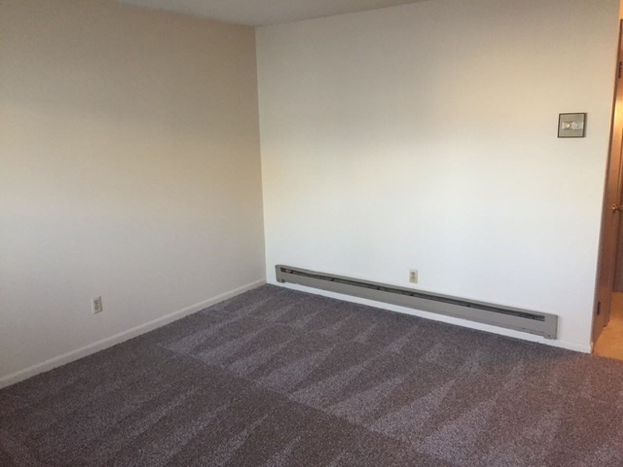 Cozy 1 Bedroom, 1 Bathroom Garden - Photo 4 of 8
