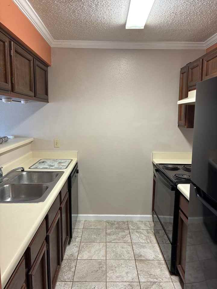 10527 Perrin Beitel Rd #C214 - Photo 7 of 40