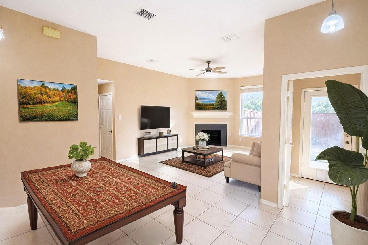 7189 Waterlily Ln - Photo 3 of 40