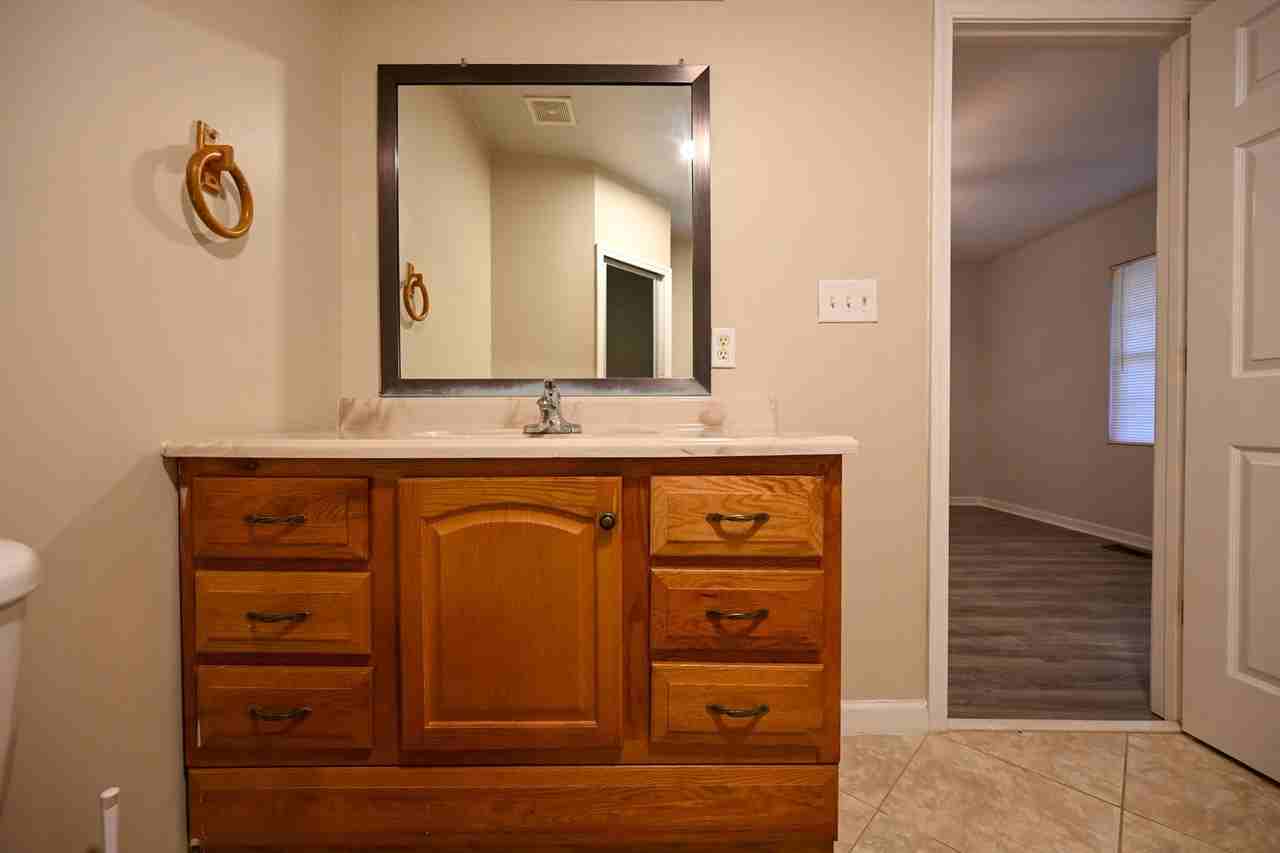 7122 Ramblewood Dr - Photo 4 of 50