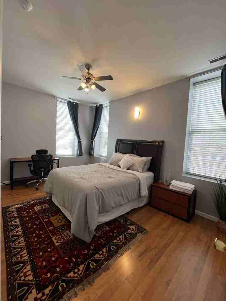 110 1/2 W 6th St - Photo 4 of 11