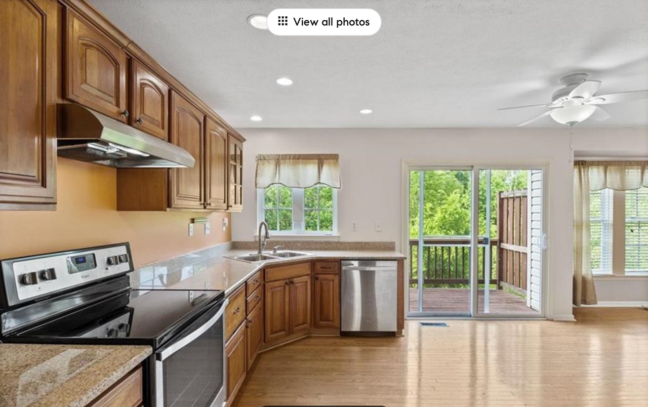 6330 Oyster Bay Ct - Photo 3 of 20