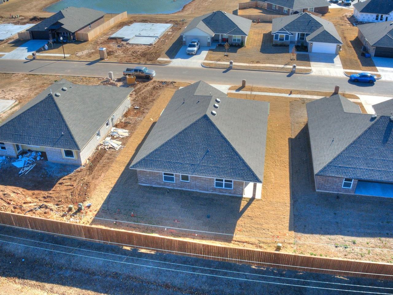 1013 Se 16th Ter - Photo 3 of 17