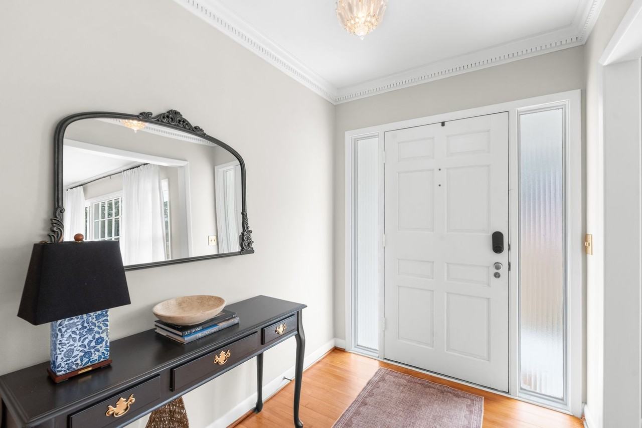 106 Benson Dr - Photo 6 of 23