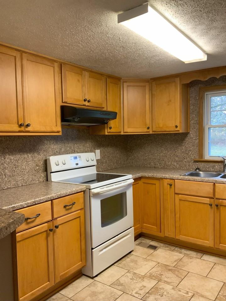 1590 Waterworks Rd #1 - Photo 5 of 17