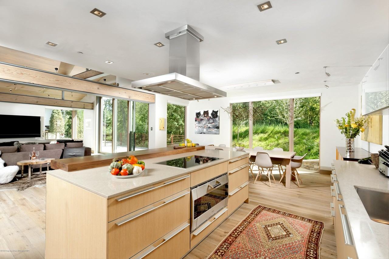 217 S 3rd St - Photo 6 of 28