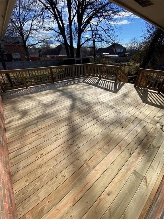 601 Valley West Dr - Photo 4 of 20