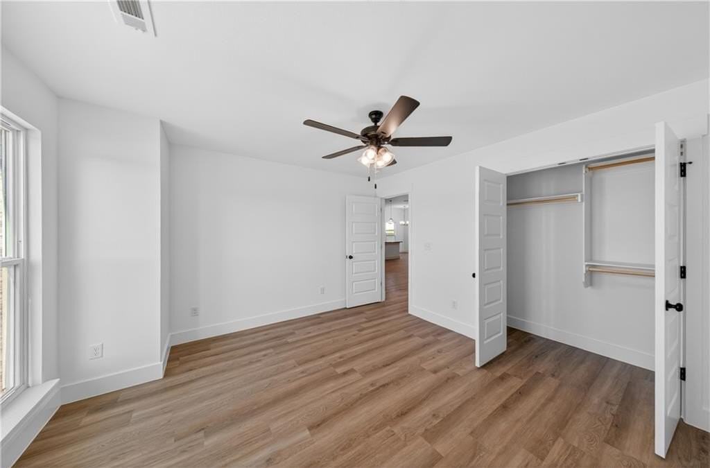 8851 Sunspire  LN - Photo 7 of 30