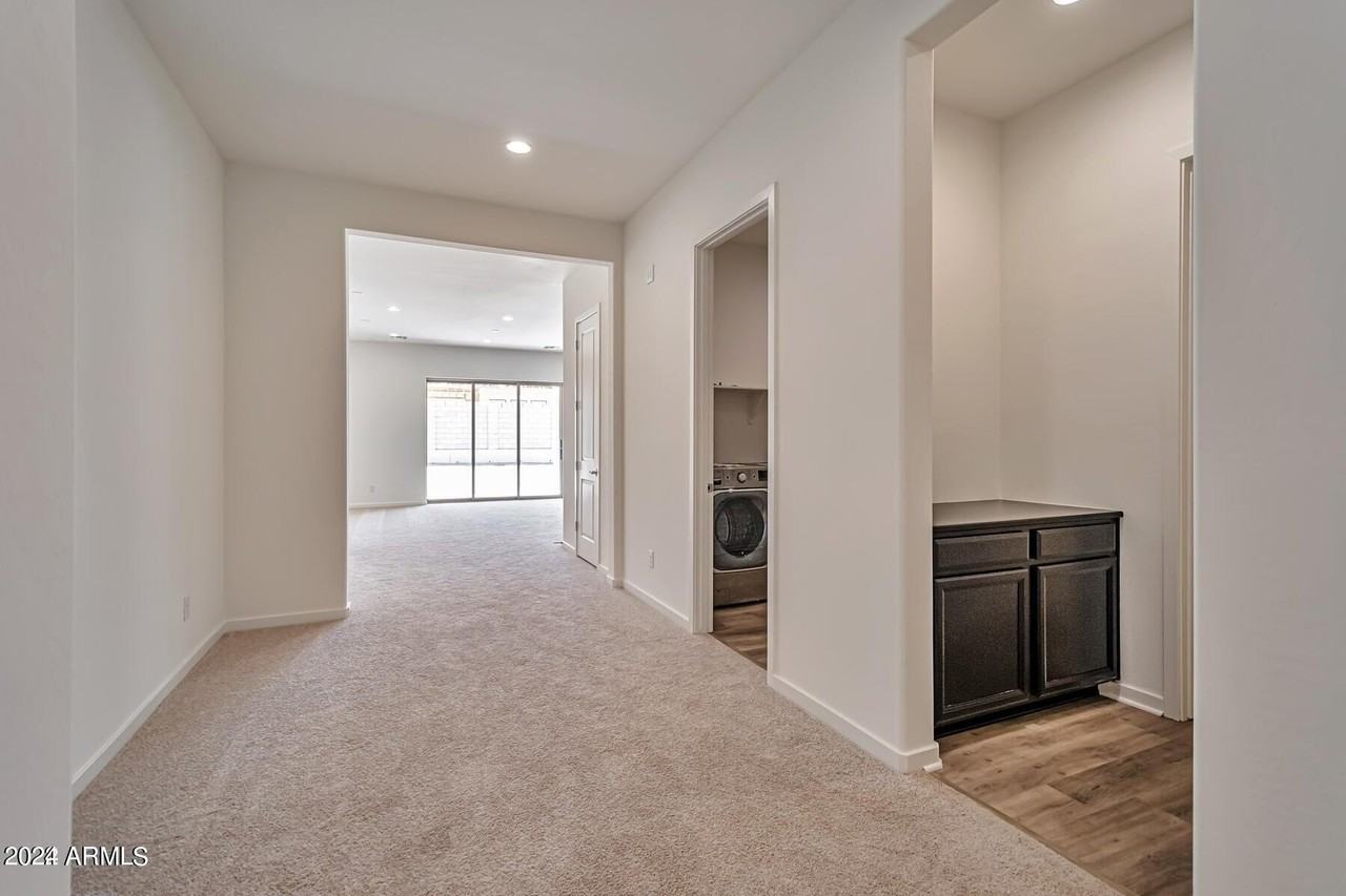 4001 W Brass Ln - Photo 2 of 27