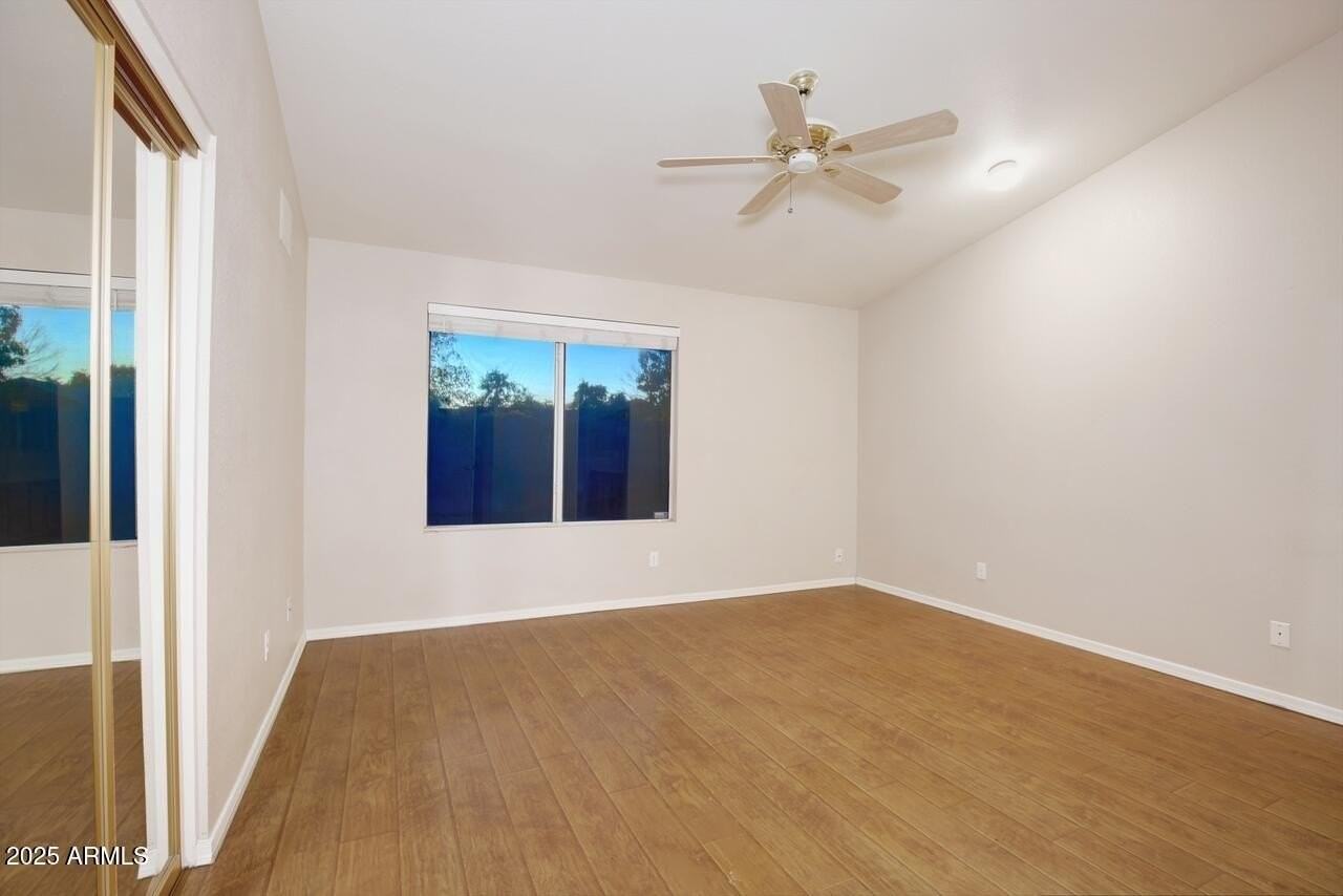 19016 N 52nd Ln - Photo 7 of 33