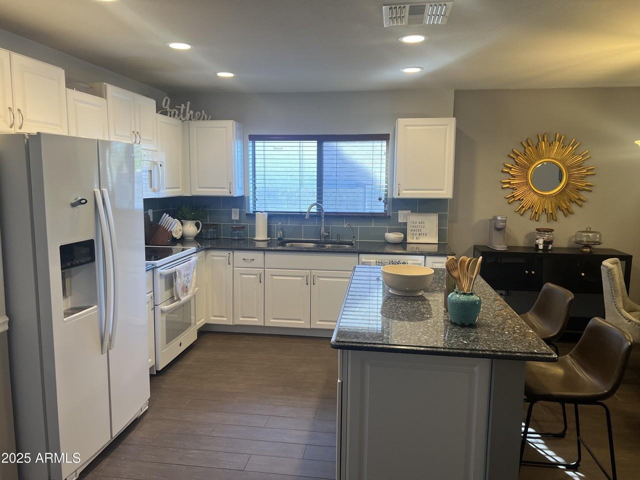 15481 W Cameron Cir - Photo 7 of 36