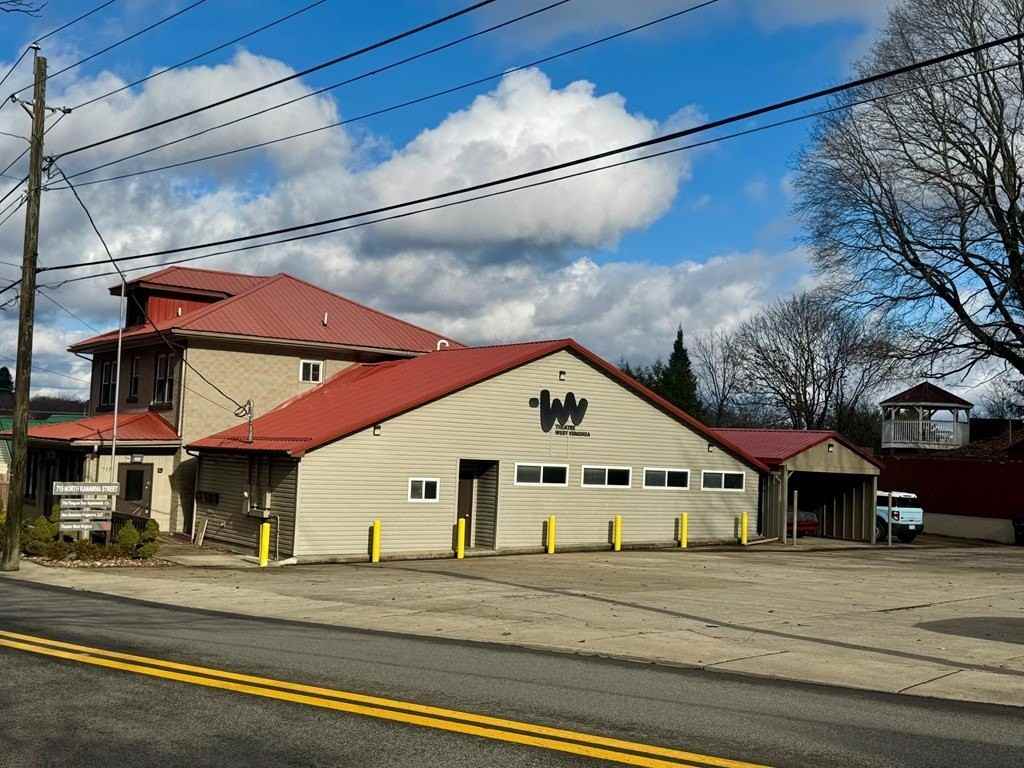 715 N Kanawha St - Photo 4 of 50