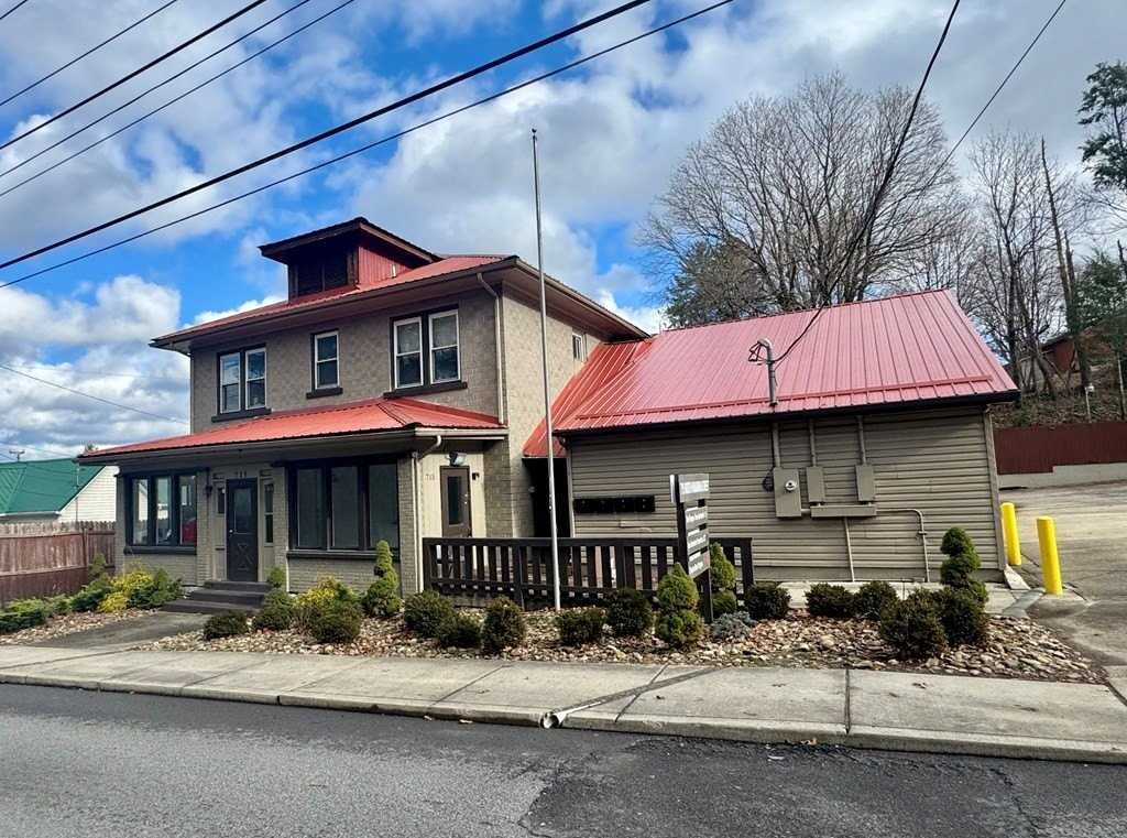 715 N Kanawha St - Photo 5 of 50