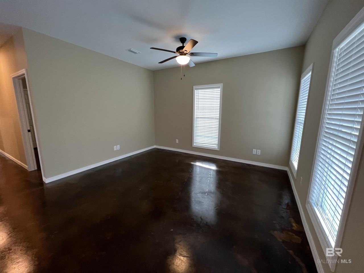 12901 Churchill Dr #B - Photo 2 of 10