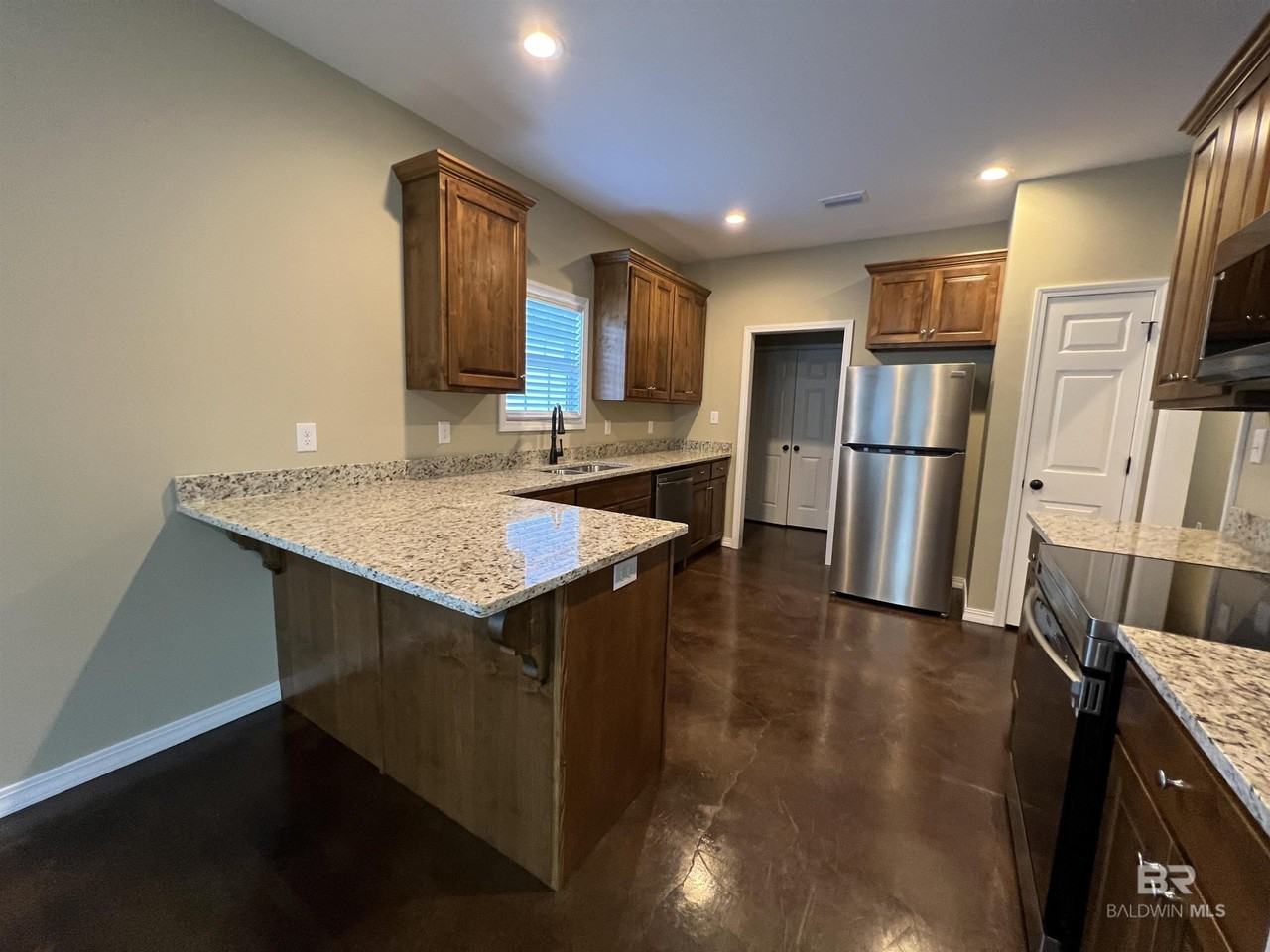 12901 Churchill Dr #B - Photo 4 of 10