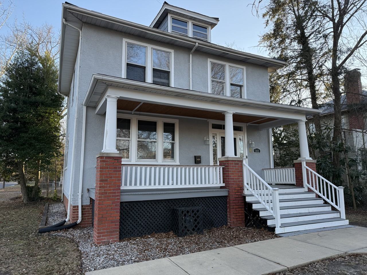 1401 W Laburnum Ave #1 - Photo 2 of 17