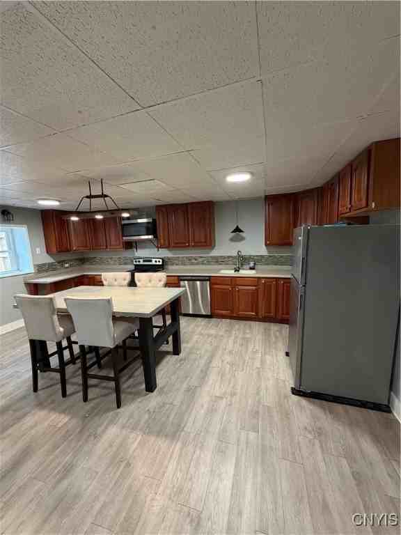 432 W Mullin St - Photo 7 of 14