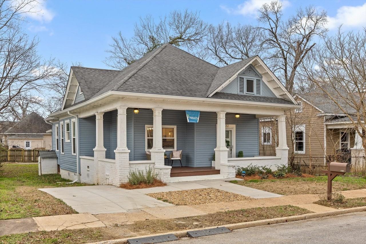 2012 E 12th St - Photo 2 of 37