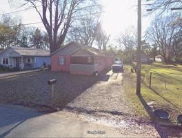 featured image of 3202 Hubbard St