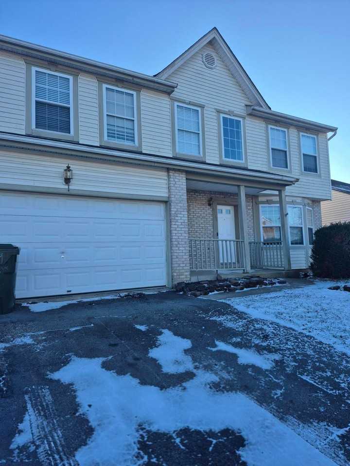 6729 Kristins Cove Ln - Photo 2 of 27