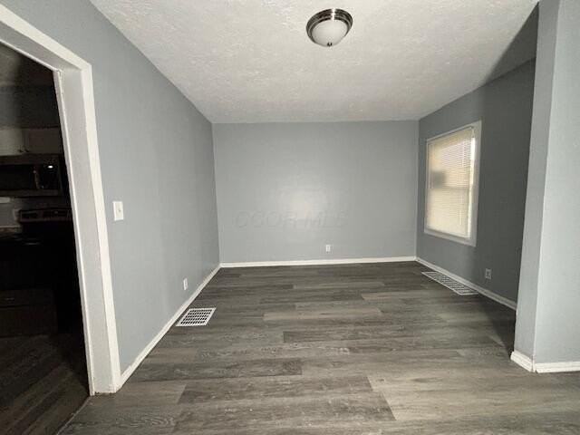 2607 Mcguffey Rd - Photo 2 of 22