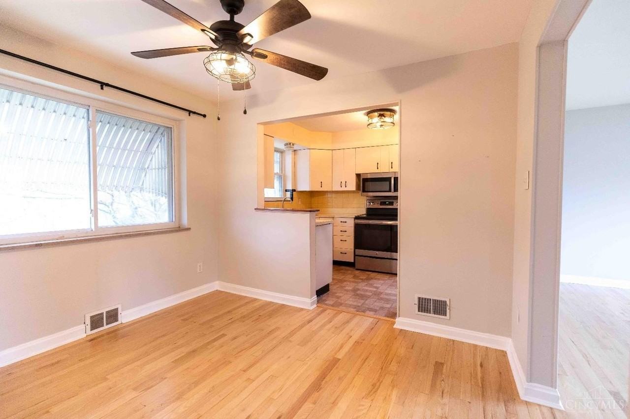 4001 Lovell Ave - Photo 4 of 25