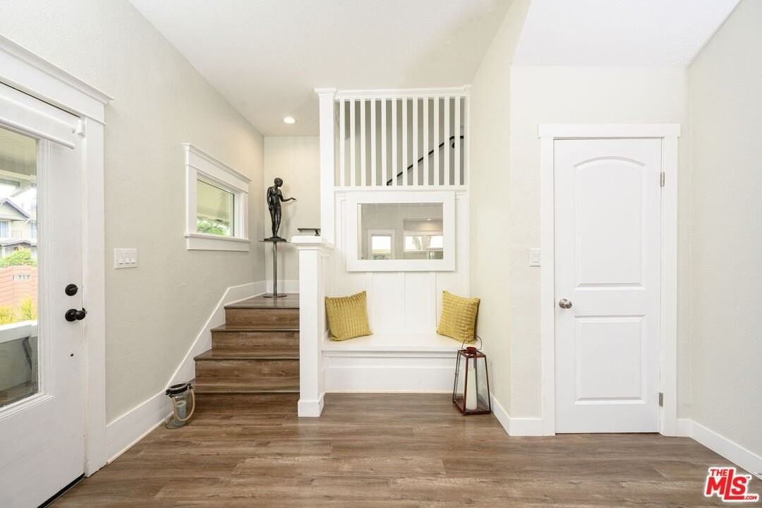 1319 12th Ave - Photo 6 of 28