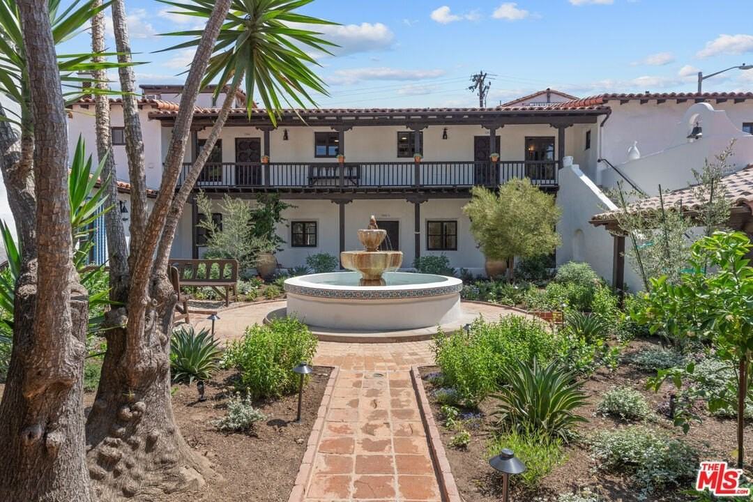 1302 N Harper Ave - Photo 6 of 32