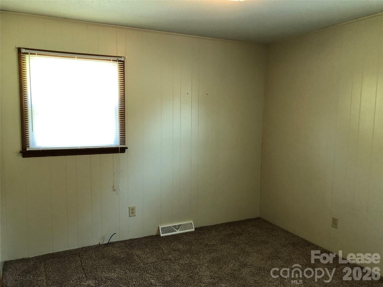 1411 Roundtree Ln Unit 132 #132 - Photo 5 of 7