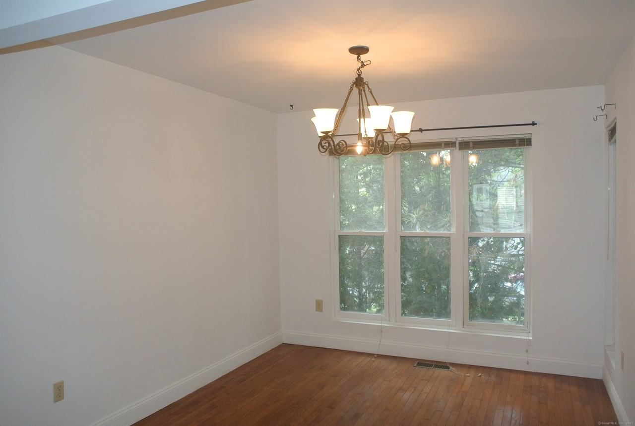 130 Winchester Ave #304 - Photo 5 of 27