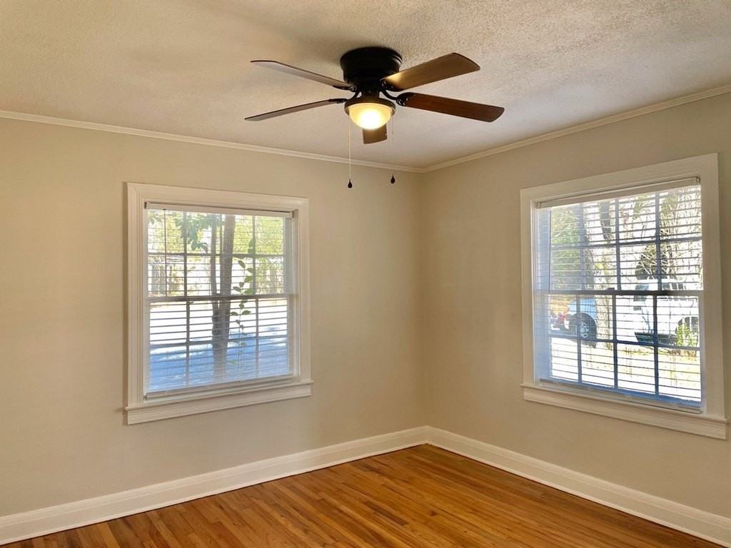 1674 W Main St Apt 2 - Photo 3 of 9